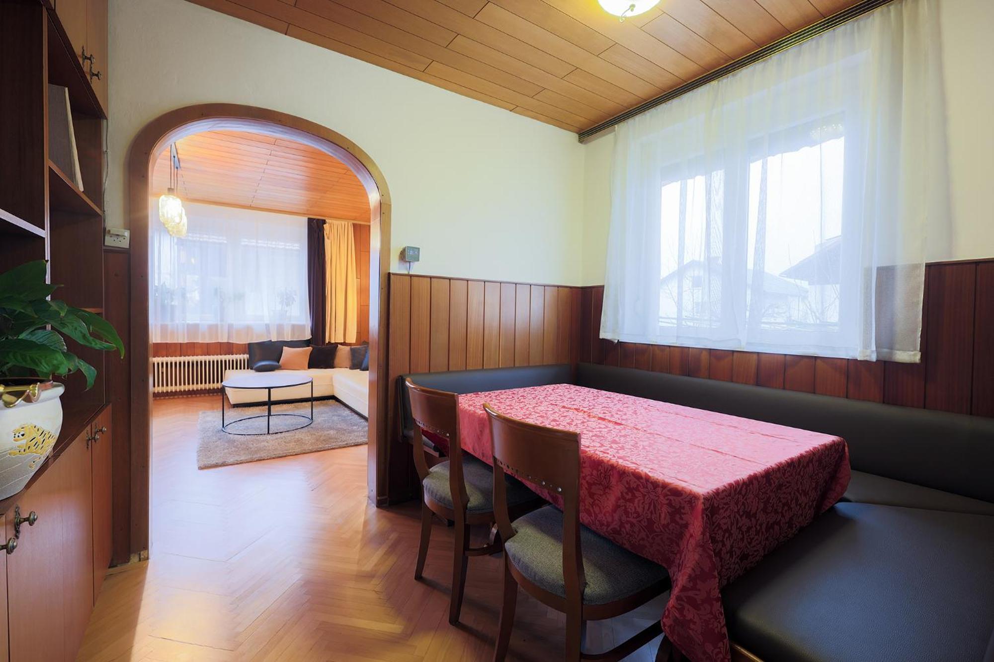 Papas Apartment Lesce  Exterior foto